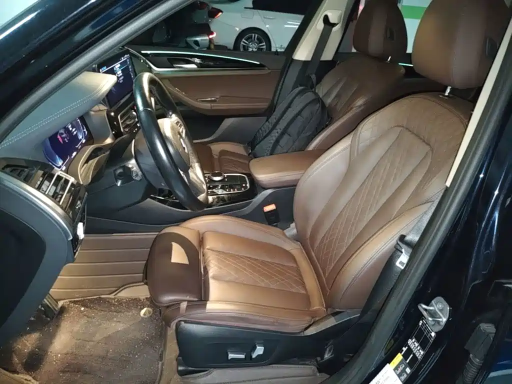 BMW iX3 — миниатюра 15