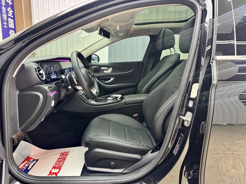 Mercedes-Benz E-Class — миниатюра 7