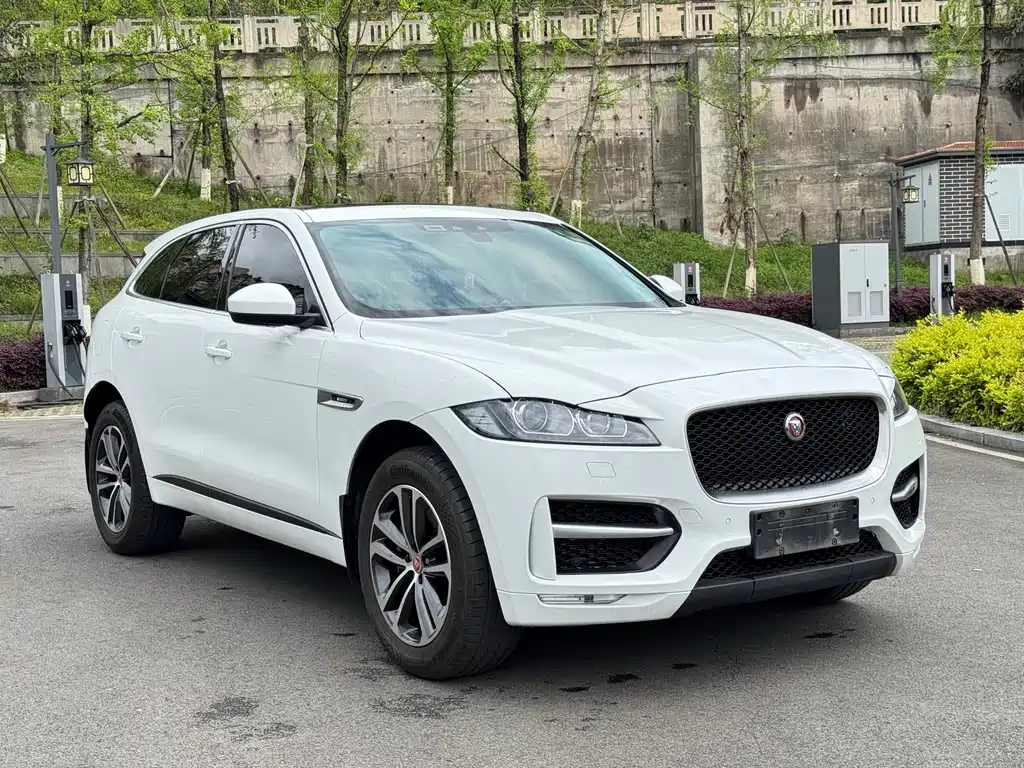 Jaguar F-Pace 2016 3.0 SC R-Sport Sport