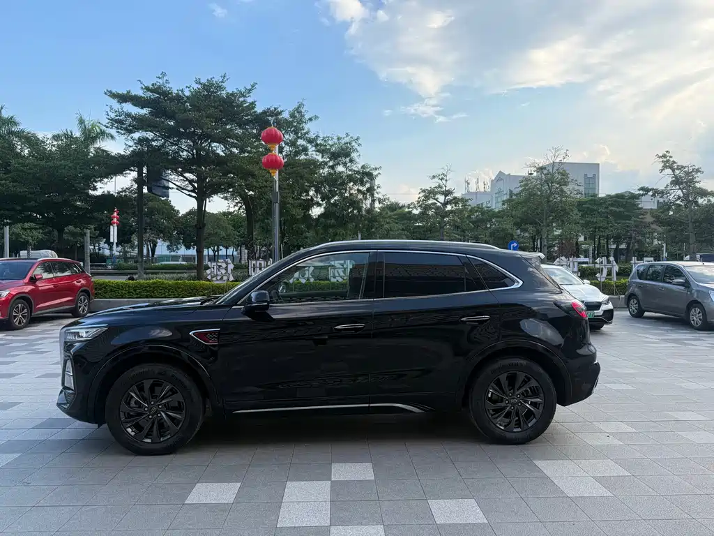 Hongqi Hongqi HS5 — миниатюра 8