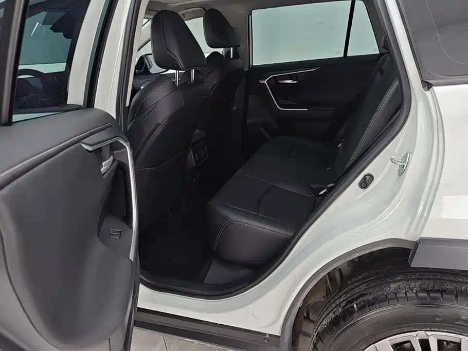 Toyota Wildlander — миниатюра 11