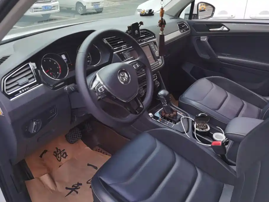 Volkswagen Tiguan L — миниатюра 12