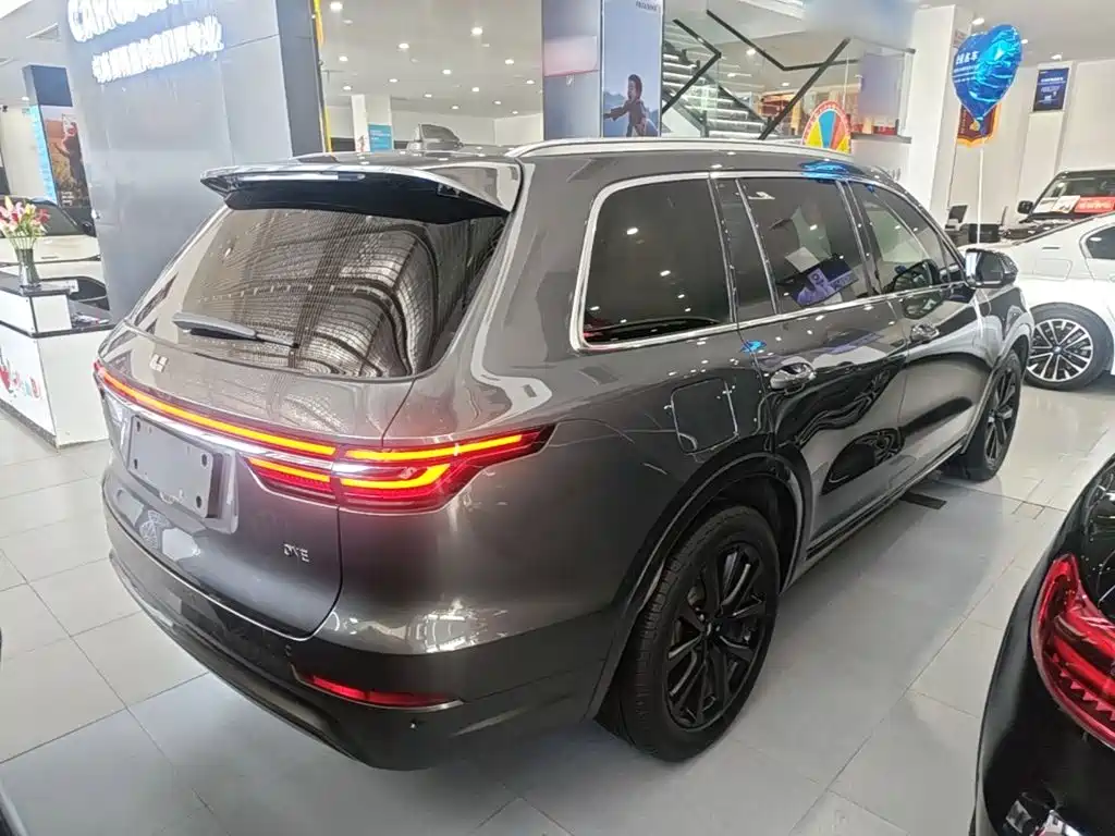 Li Auto Li ONE — миниатюра 7