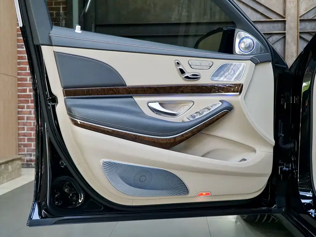 Mercedes-Benz S-Class — миниатюра 17