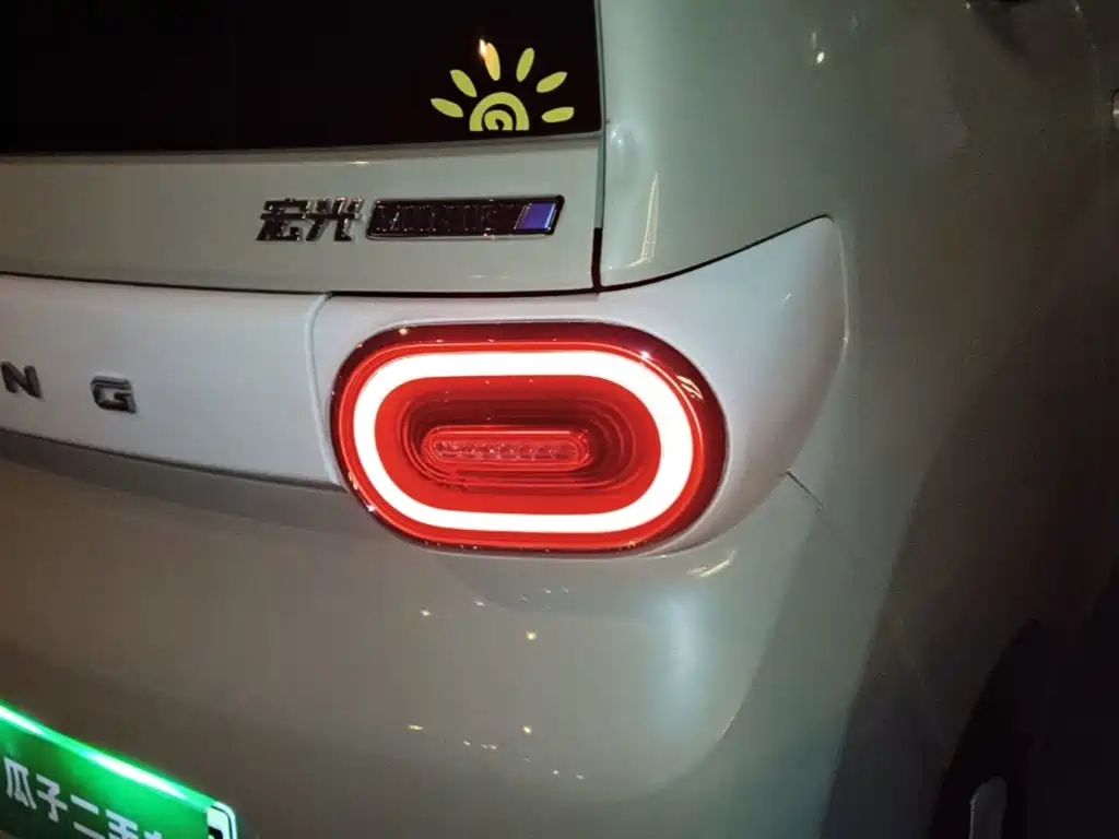 Wuling MINIEV — миниатюра 24