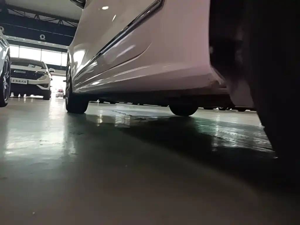 Volkswagen Sagitar — миниатюра 22