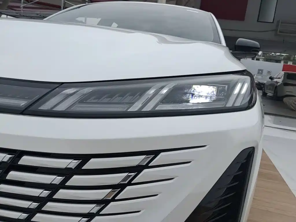 Changan Eado — миниатюра 24