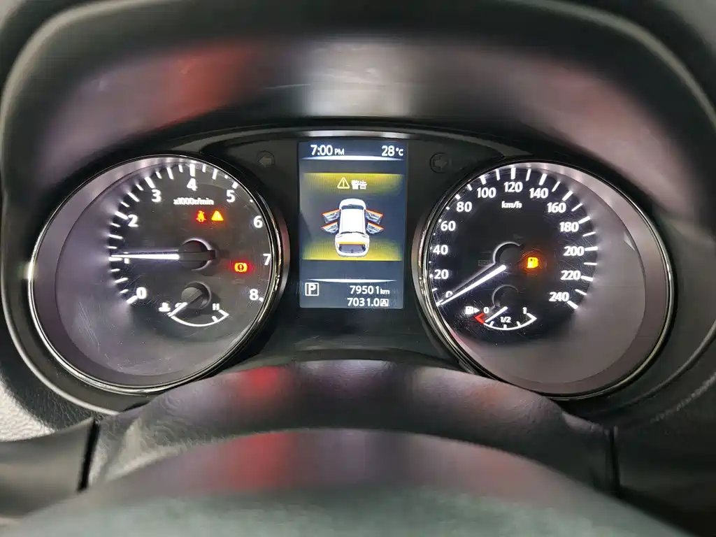 Nissan Qashqai — миниатюра 14