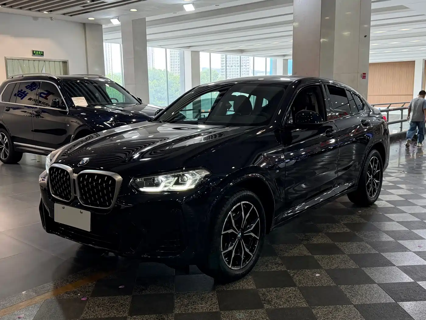 宝马X4 2022款 xDrive 25i M运动套装 2023