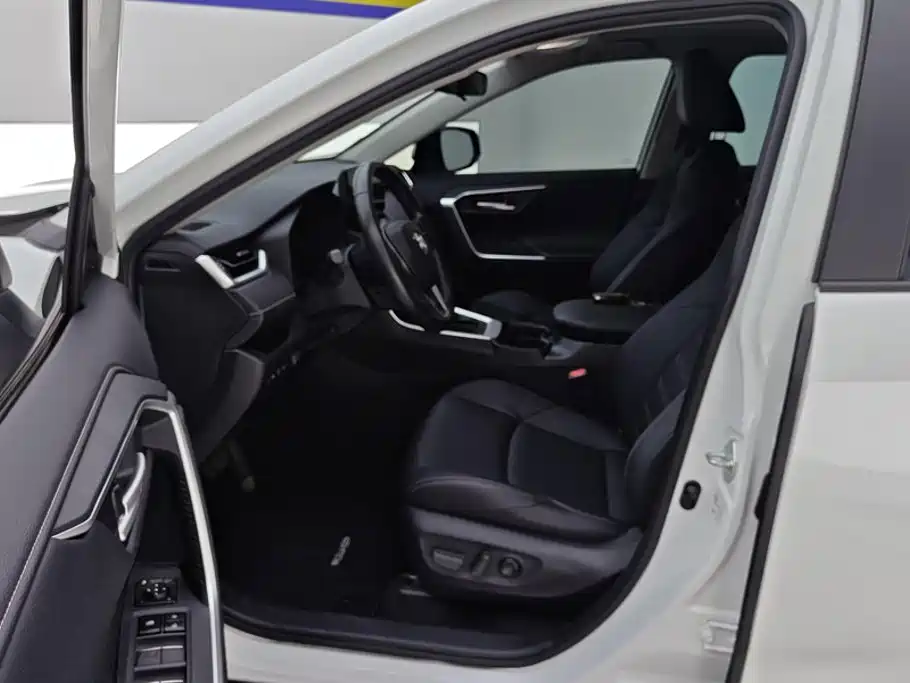 Toyota Wildlander — миниатюра 9