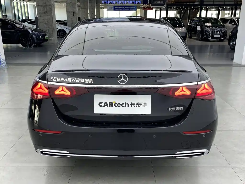 Mercedes-Benz E-Class — миниатюра 4