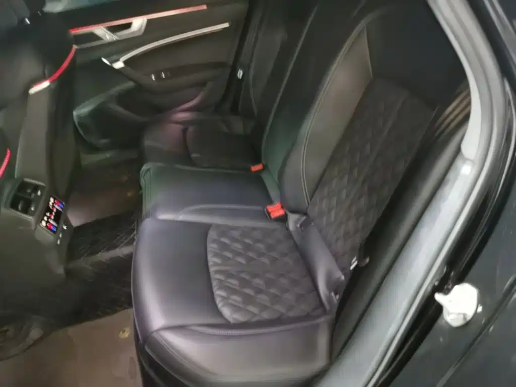 Audi A6L — миниатюра 24