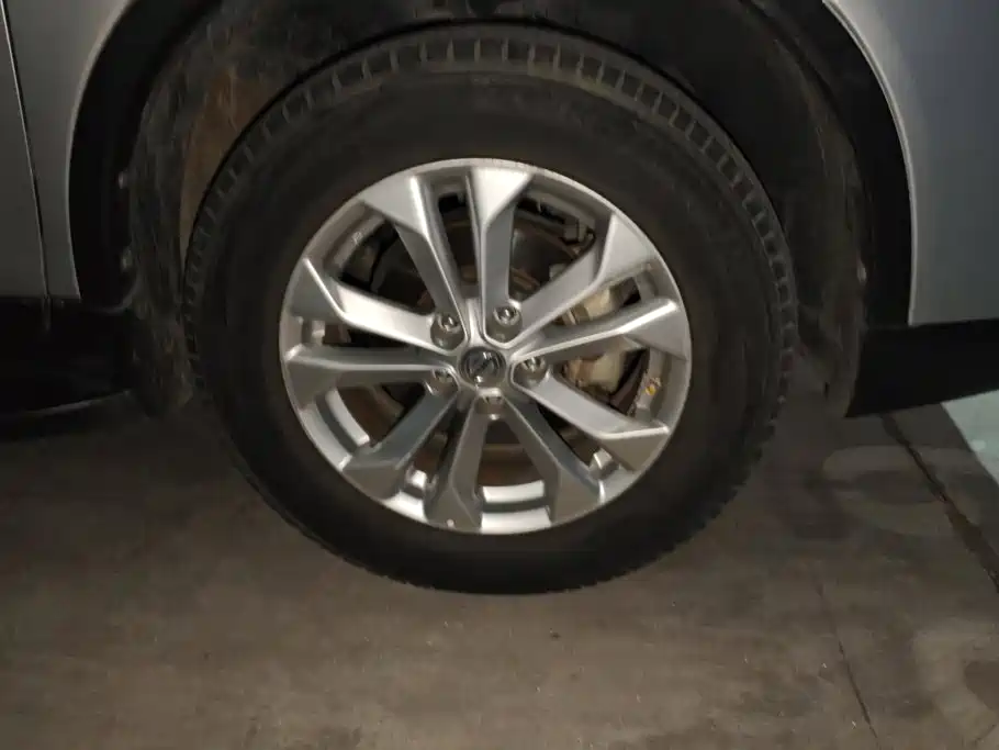 Nissan X-Trail — миниатюра 6