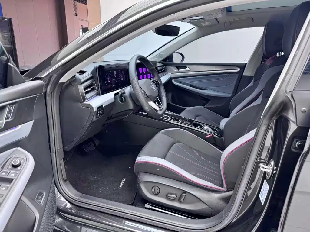 Volkswagen Lamando — миниатюра 7