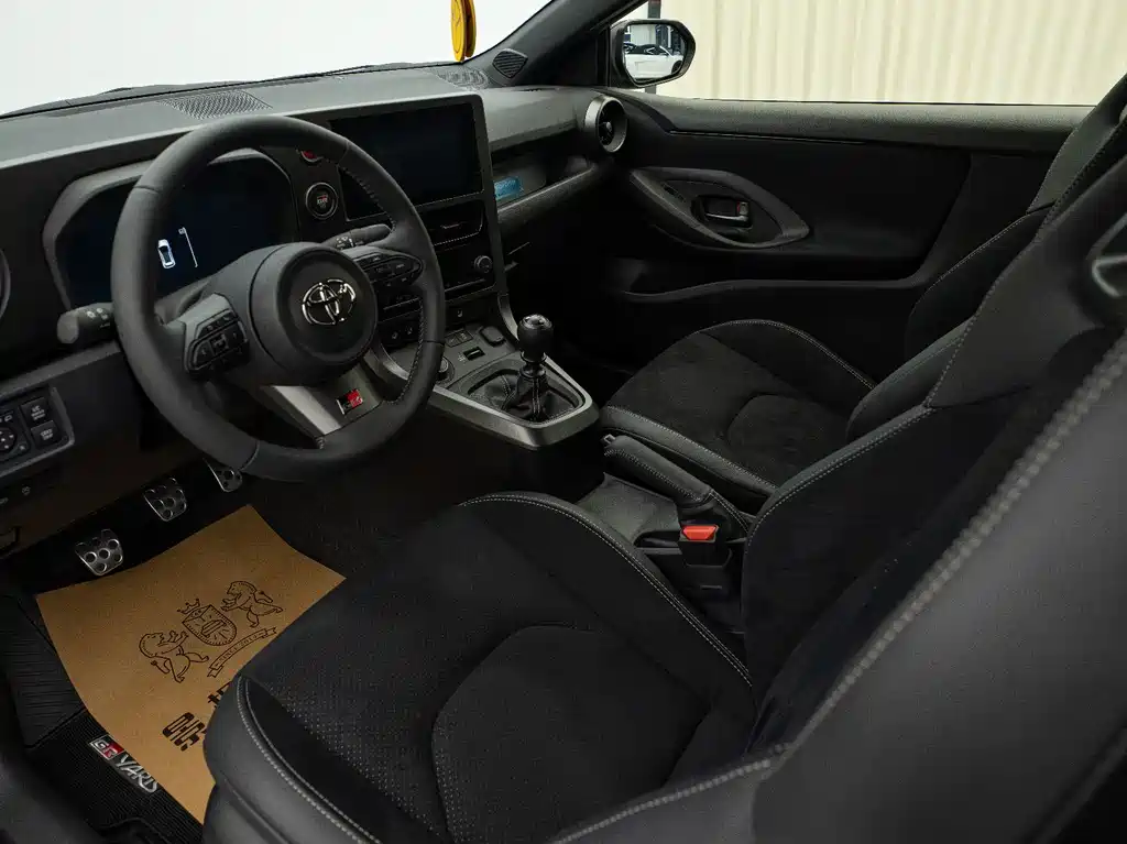 Toyota GR YARIS — миниатюра 15