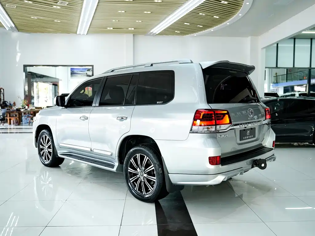 Toyota Land Cruiser — миниатюра 19