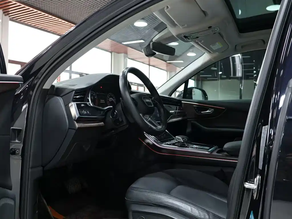 Audi Q7 2021 55 TFSI quattro S line Sport
