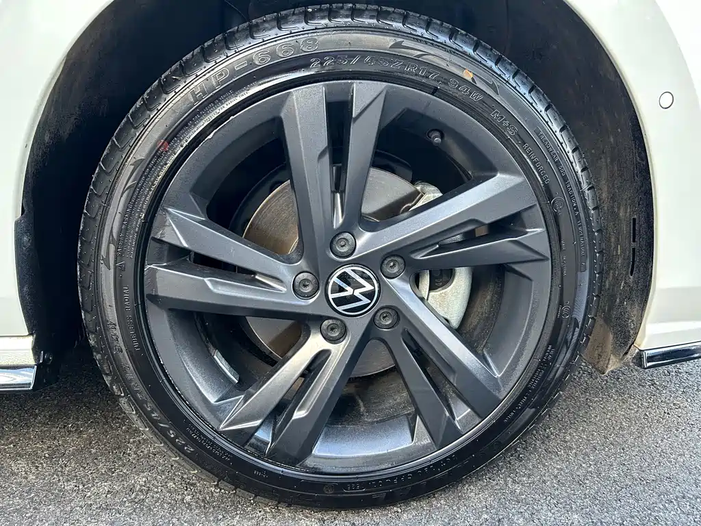 Volkswagen Golf — миниатюра 22