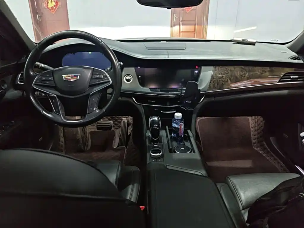 Cadillac CT6 — миниатюра 10