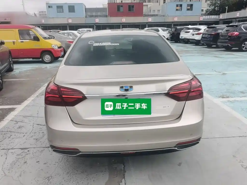Geely Emgrand — миниатюра 6
