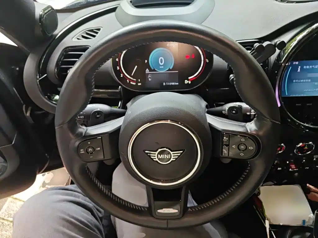 MINI Mini JCW Clubman — миниатюра 11