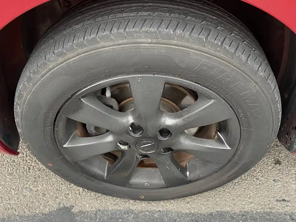 Nissan Tiida — миниатюра 15