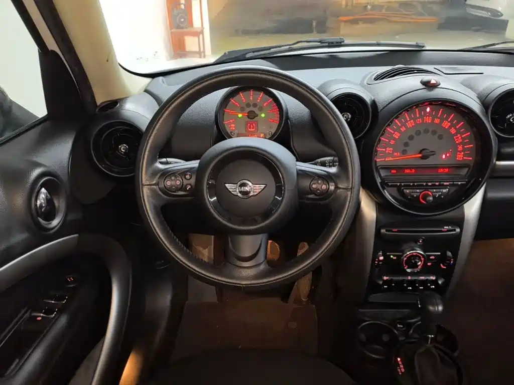 MINI Mini Countryman — миниатюра 11