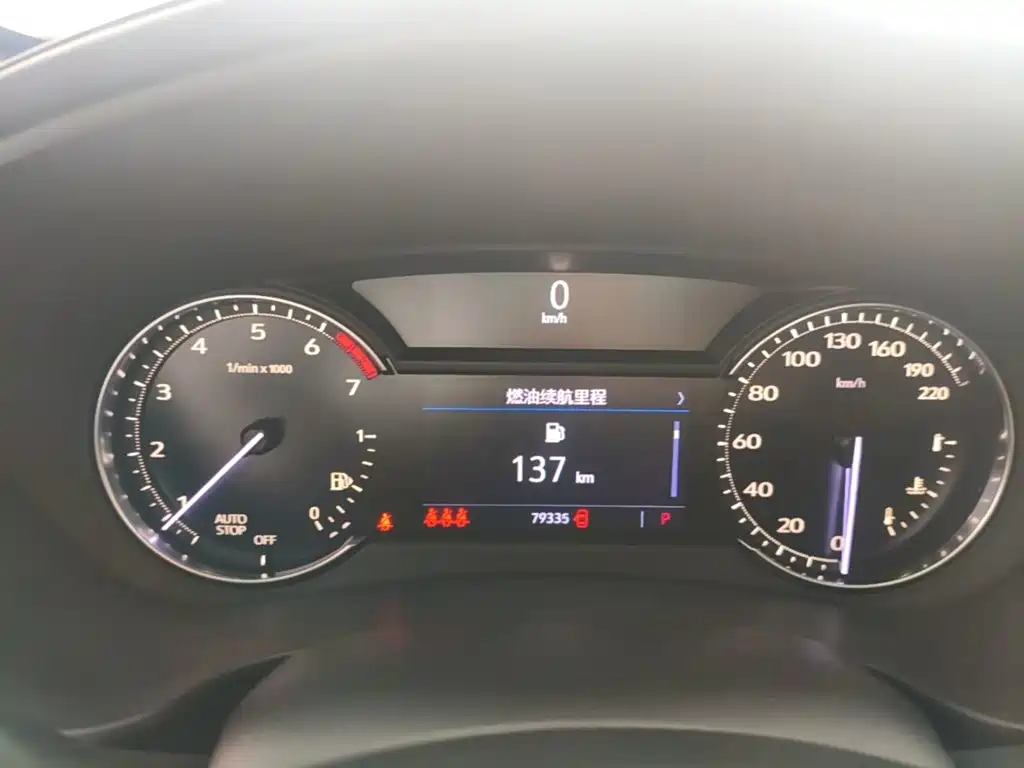 Cadillac XT4 — миниатюра 12