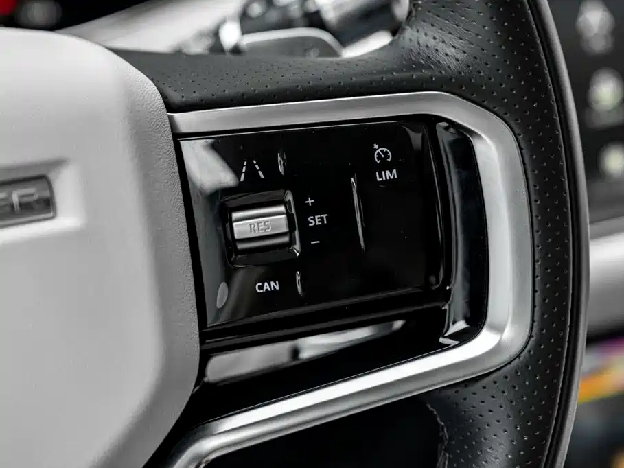 Land Rover Evoque — миниатюра 10