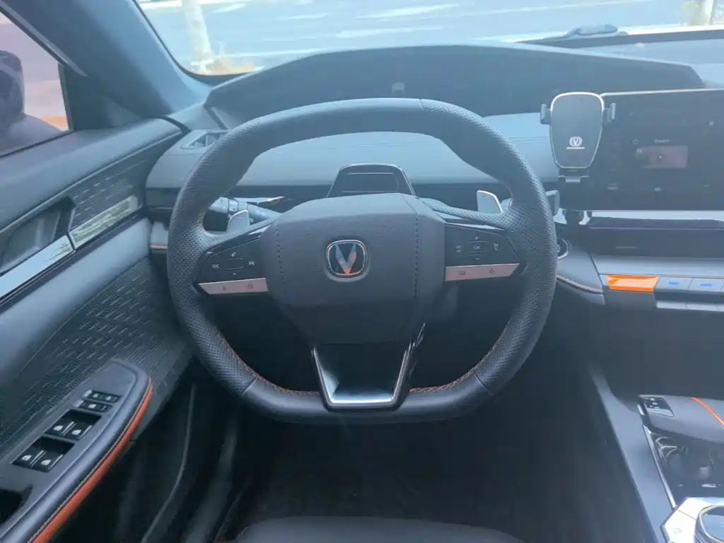 Changan UNI-V — миниатюра 11