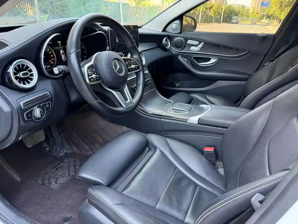 Mercedes-Benz C-Class — миниатюра 4