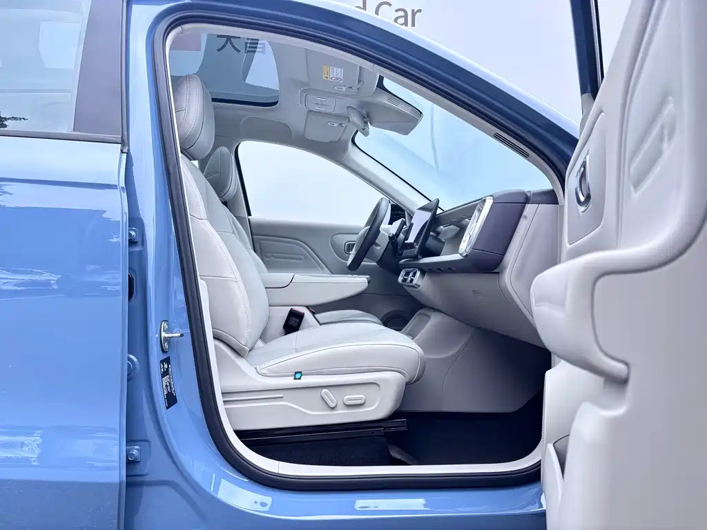 Leapmotor Leapmotor B10 — миниатюра 9