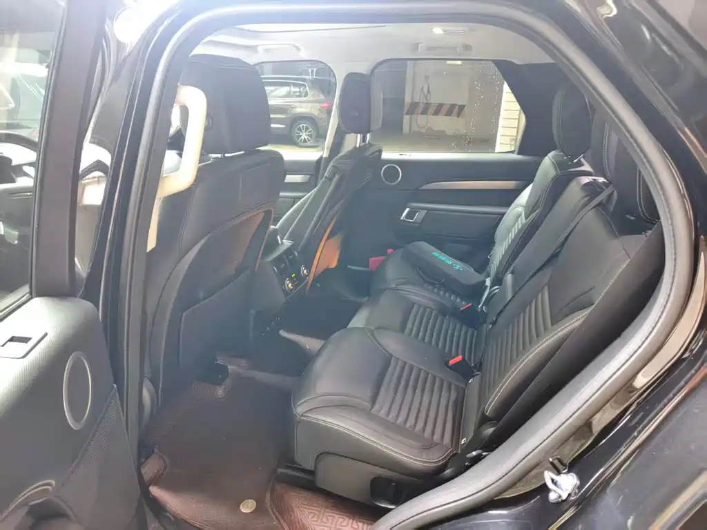 Land Rover Discovery — миниатюра 6