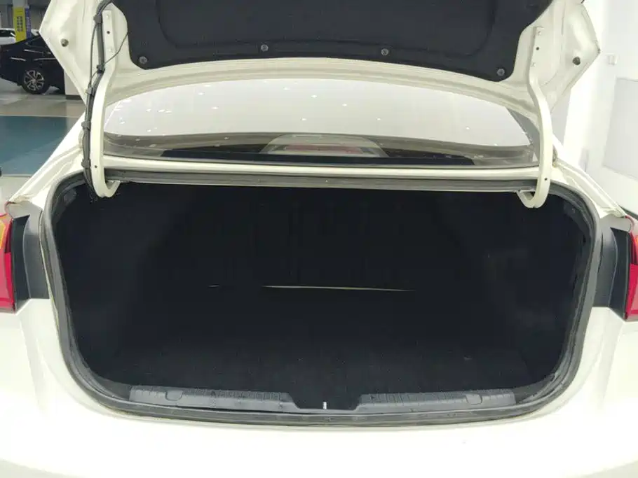 Kia K3 — миниатюра 4