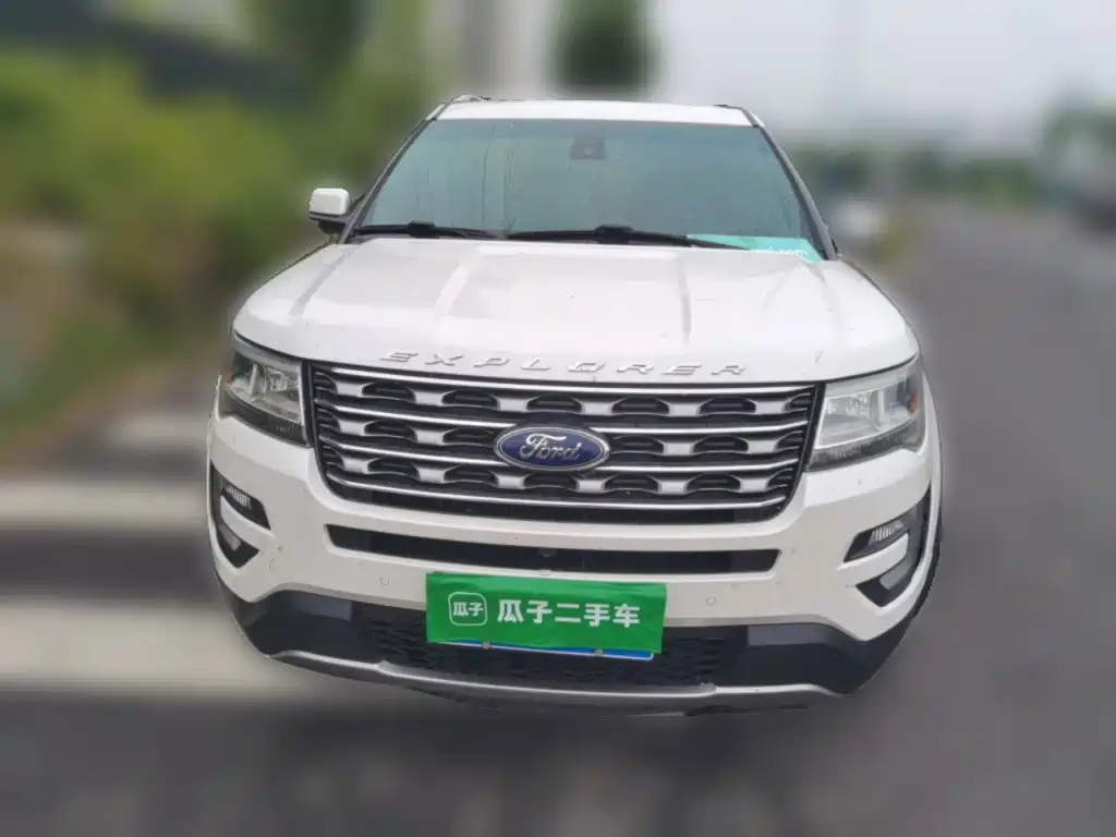 Ford Explorer (Import) — миниатюра 23
