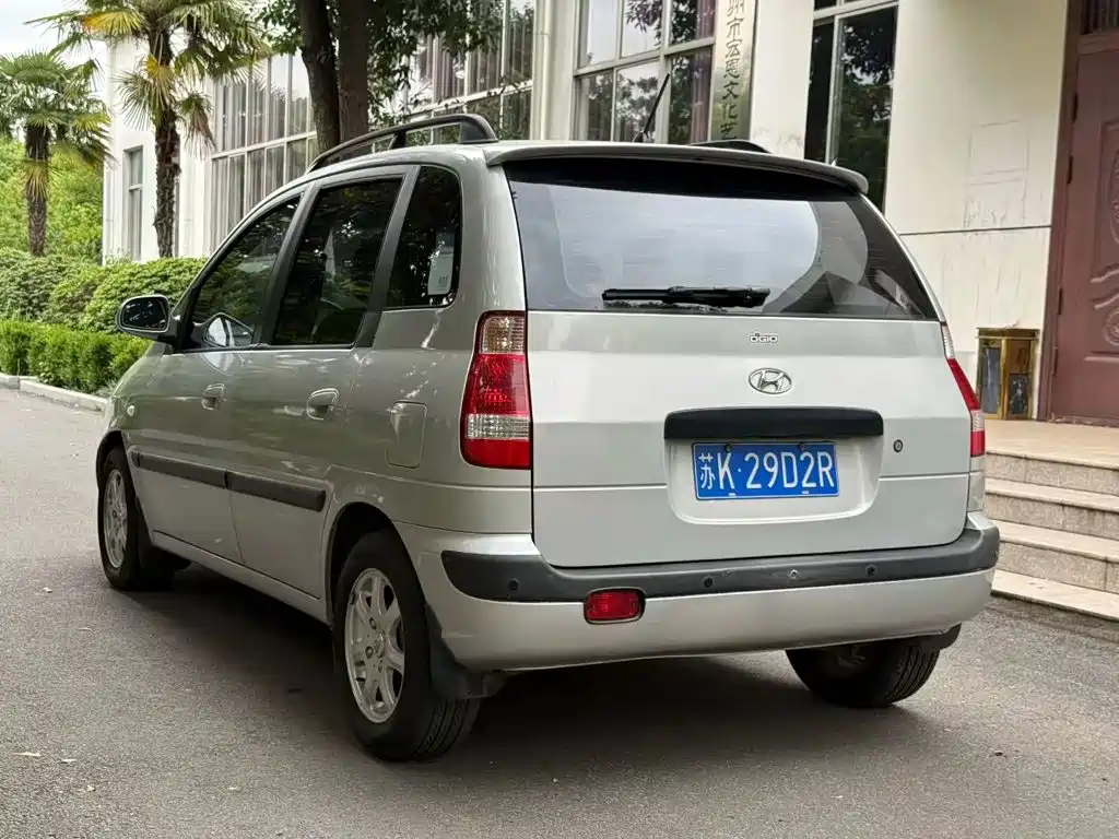 Hyundai 美佳 — миниатюра 9