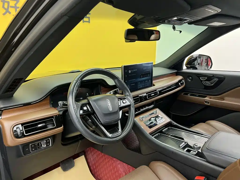 Lincoln Aviator — миниатюра 39