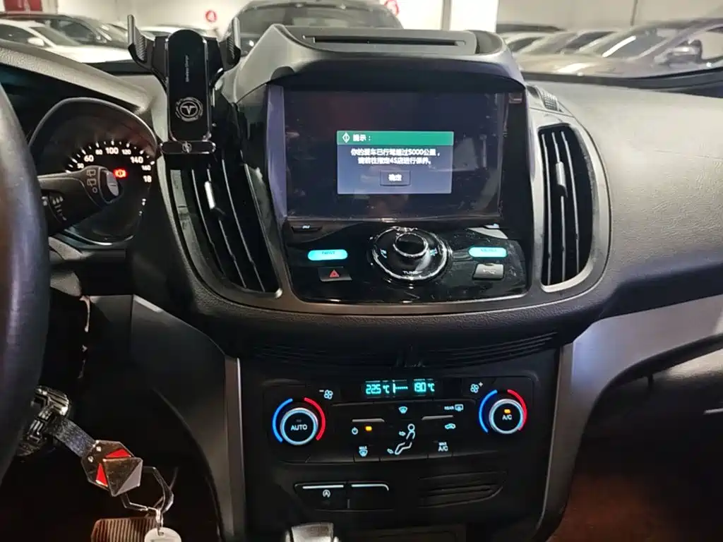 Ford Kuga — миниатюра 13