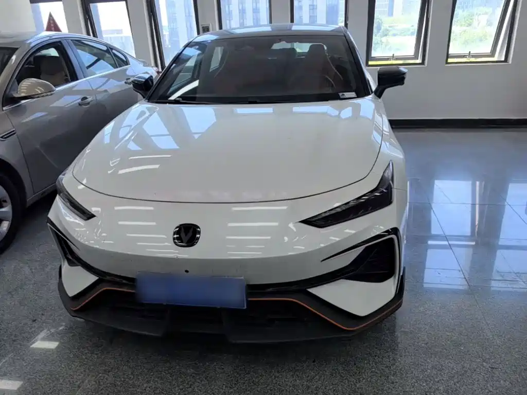 Changan UNI-V — миниатюра 3