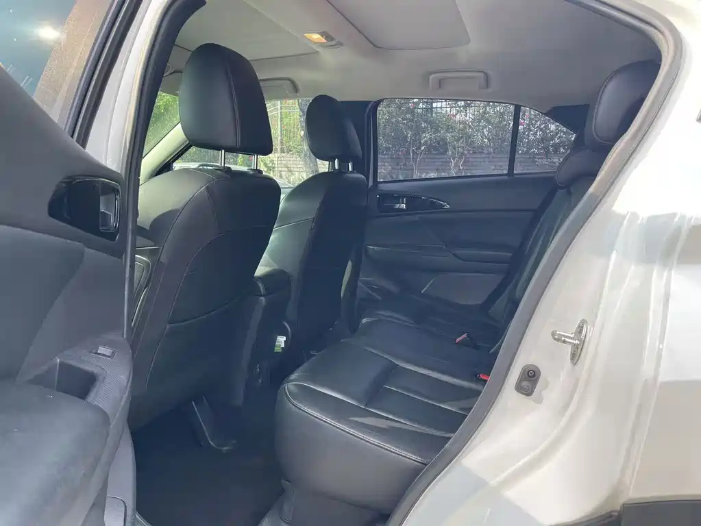 Mitsubishi Eclipse Cross — миниатюра 6