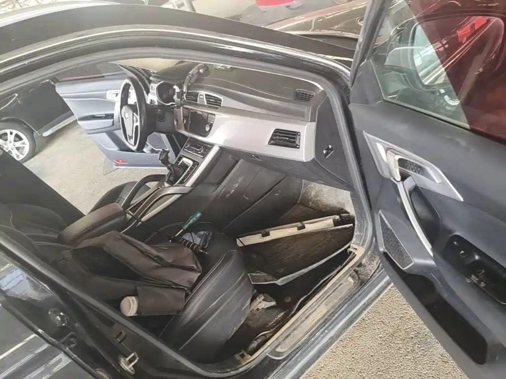 Geely Boyue — миниатюра 9