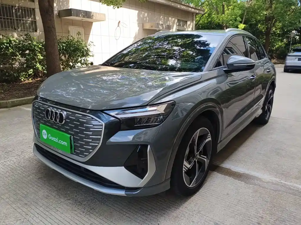 Audi Q4 e-tron — миниатюра 2