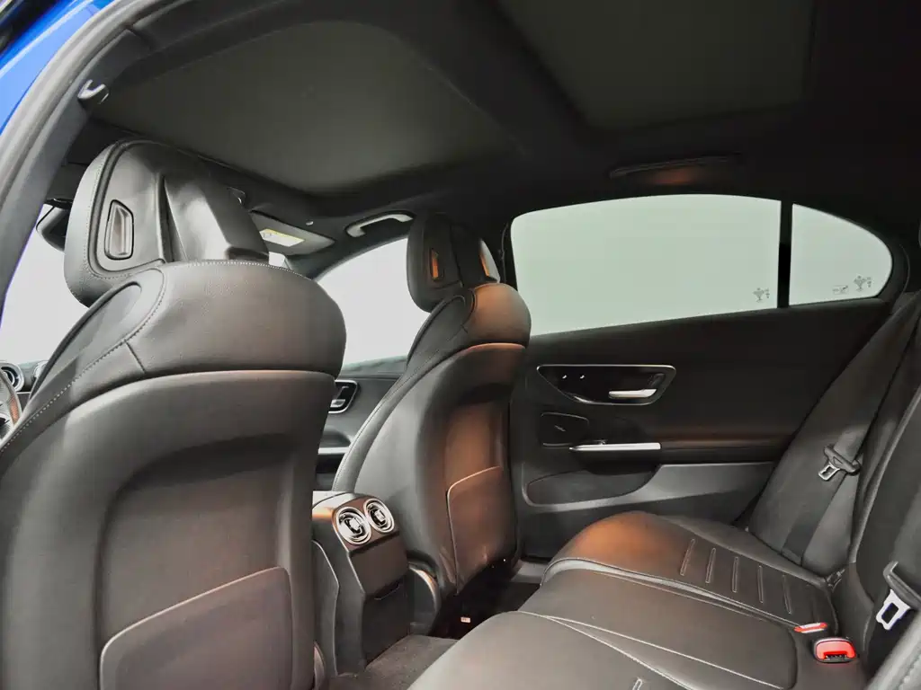 Mercedes-Benz C-Class New Energy — миниатюра 13