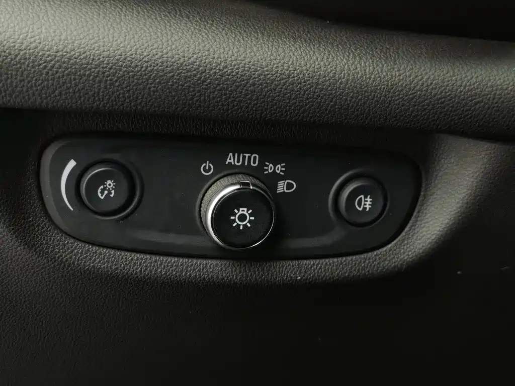 Buick Regal — миниатюра 21