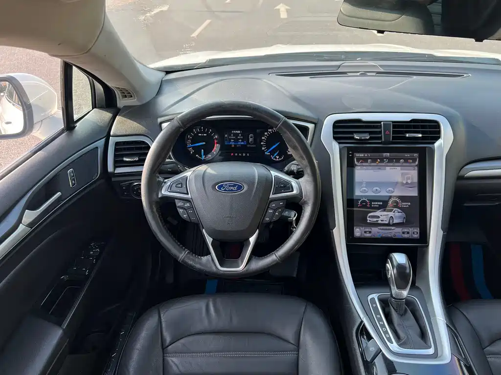Ford Mondeo — миниатюра 15