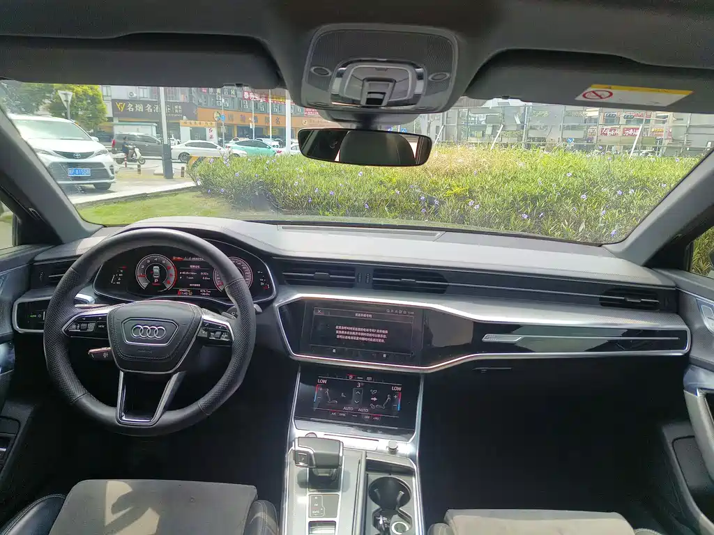 Audi A6L — миниатюра 9