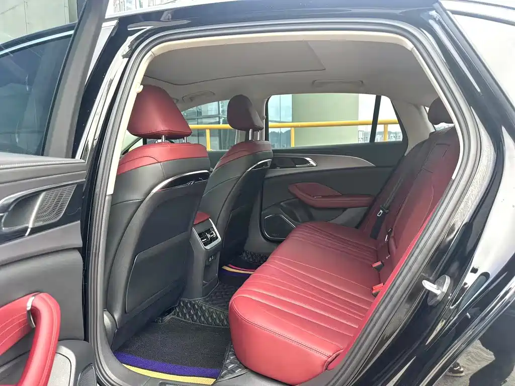 Hongqi Hongqi H5 — миниатюра 5