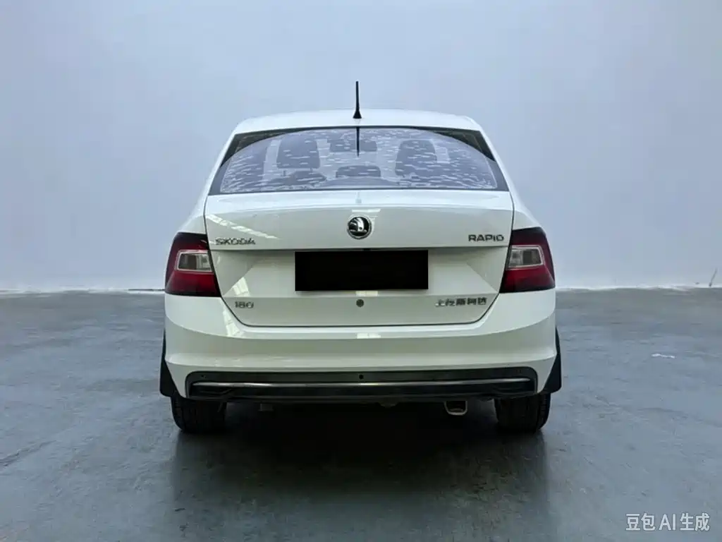 Skoda Rapid — миниатюра 4