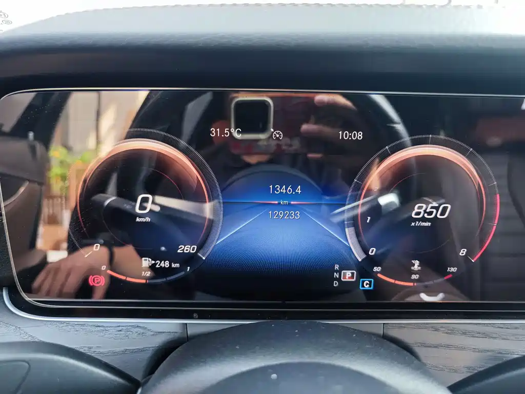 Mercedes-Benz E-Class — миниатюра 10