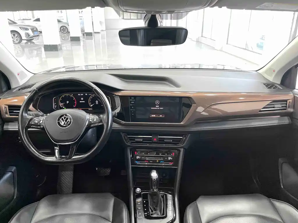 Volkswagen Tharu — миниатюра 6